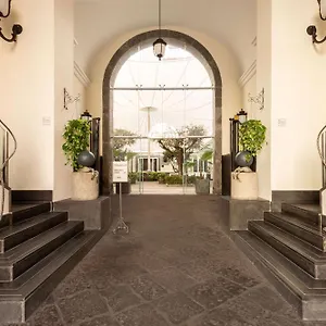**** מלון Palazzo Caracciolo איטליה